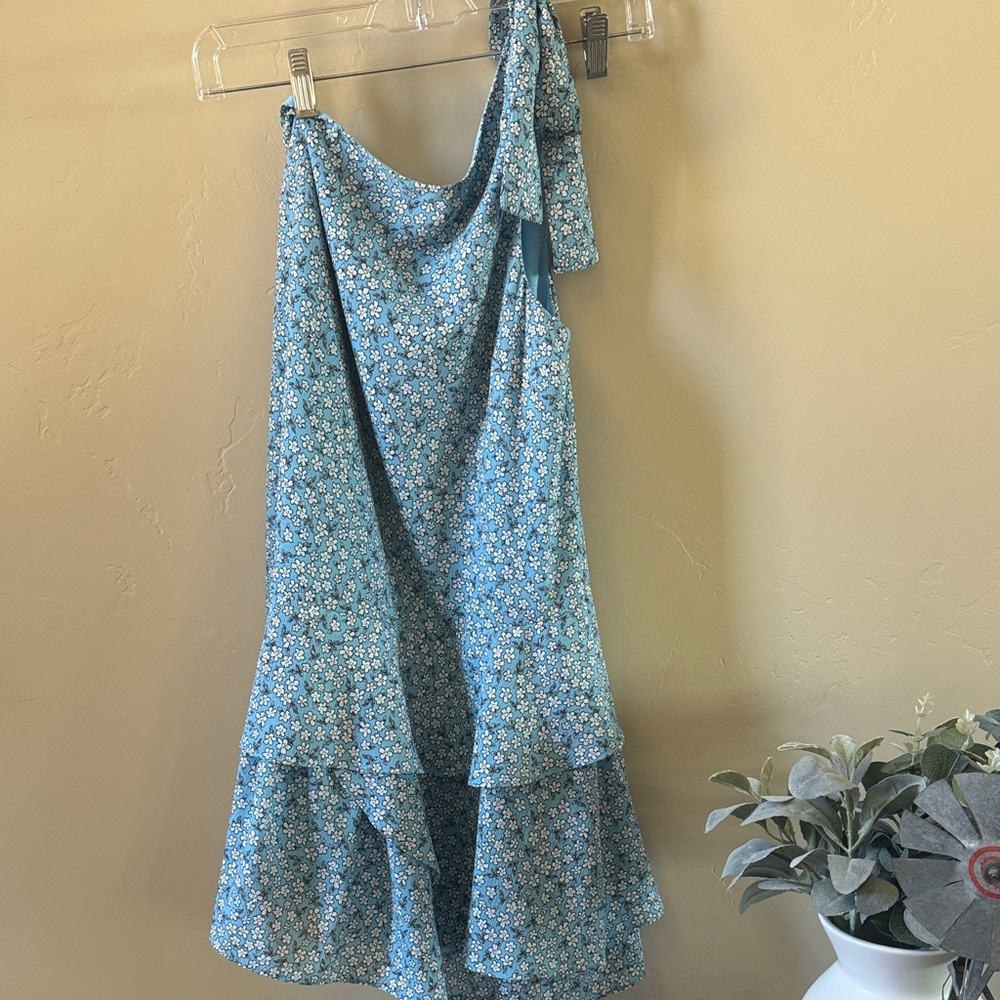 Finders Keepers Blue Floral One Shoulder Dress